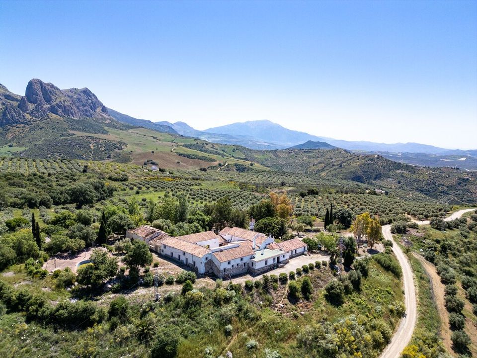 Landejendom i Riogordo, Malaga - foto 1
