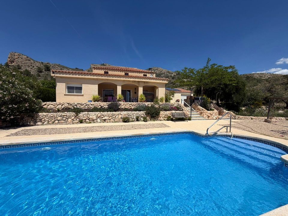 Villa i Sax, Alicante - foto 1