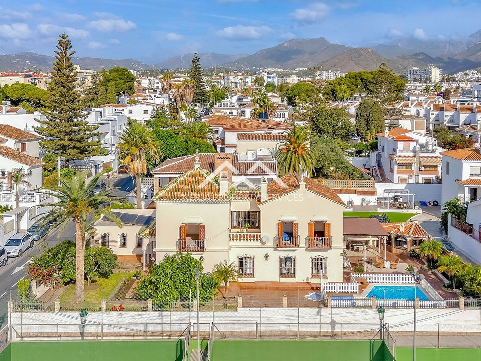 Villa i Nerja, Malaga - foto 1