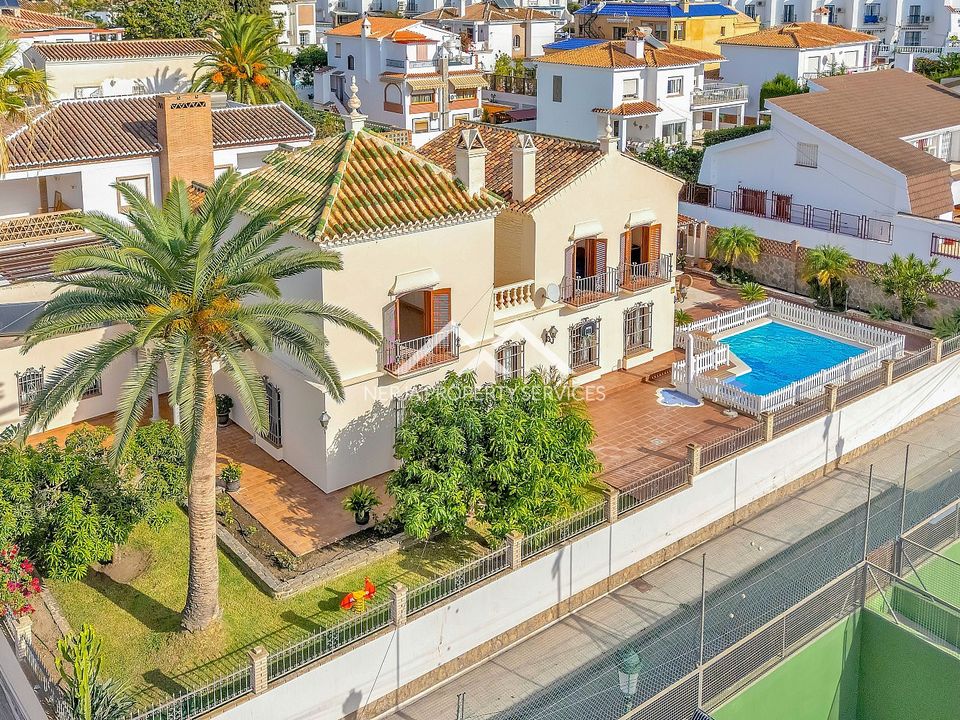 Villa i Nerja, Malaga - foto 2