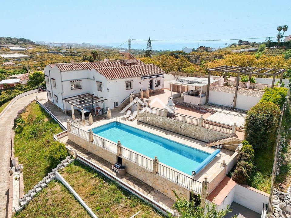 Villa i Nerja, Malaga - foto 1