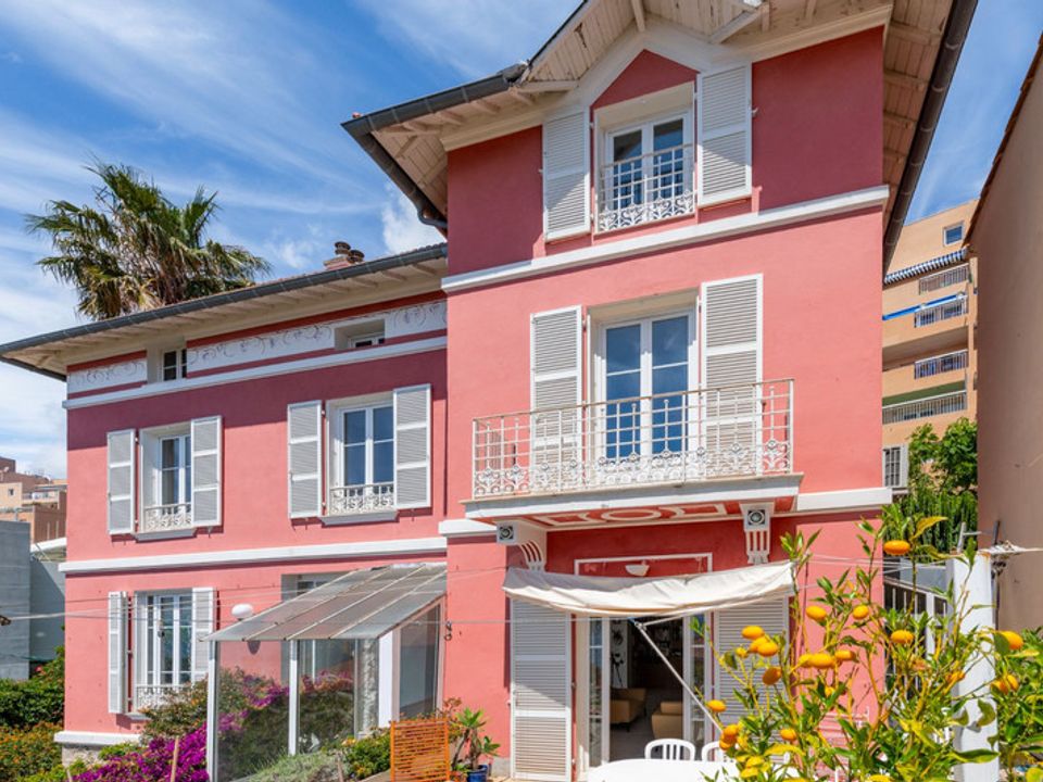 Villa in Cap-d'Ail, Alpes-Maritimes - foto 1