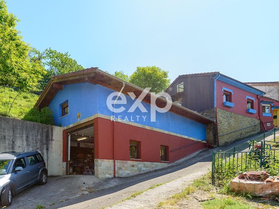 Villa en Mieres, Asturias - foto 1