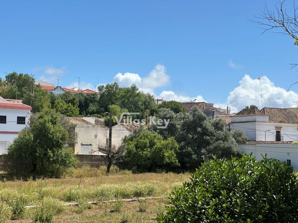 Helårsgrund i Estombar, Faro - foto 1