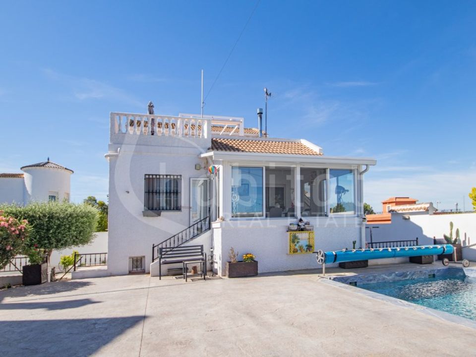 Villa i Los Desamparados, Alicante - foto 1