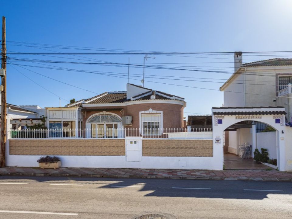 Villa i La Torreta, Alicante - foto 1