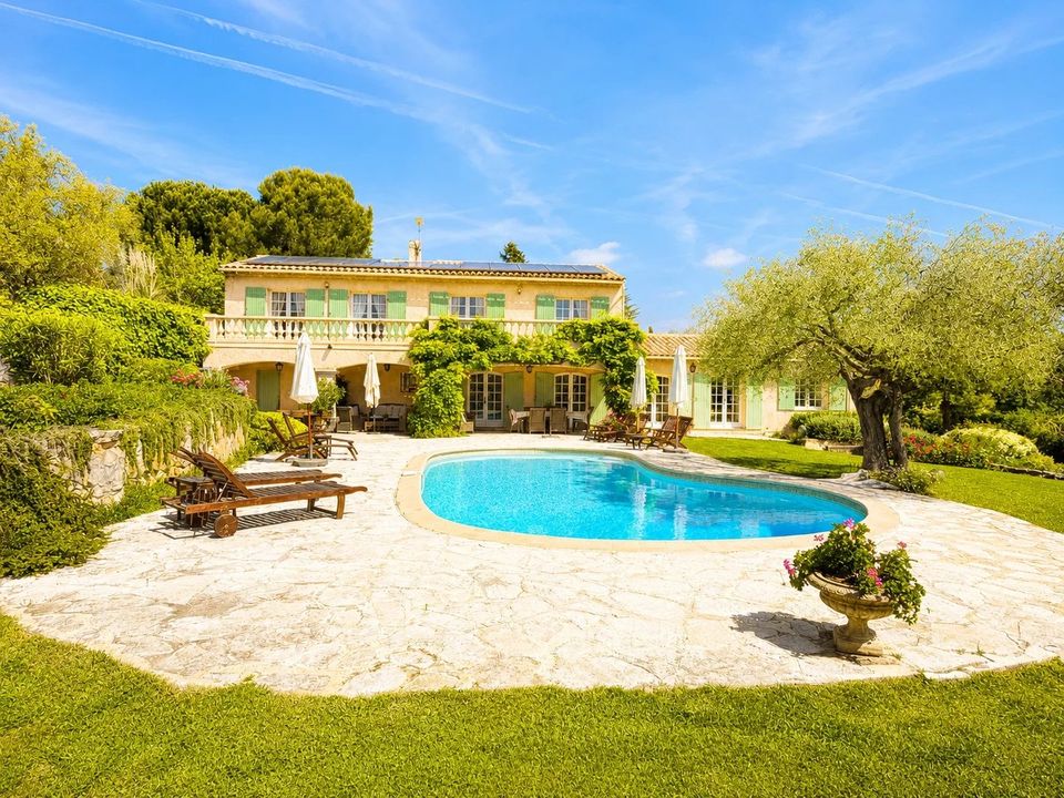 Villa i Valbonne, Alpes-Maritimes - foto 1