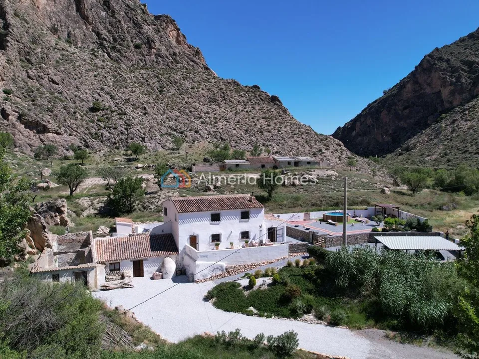 Landejendom i Oria, Almeria - foto 1