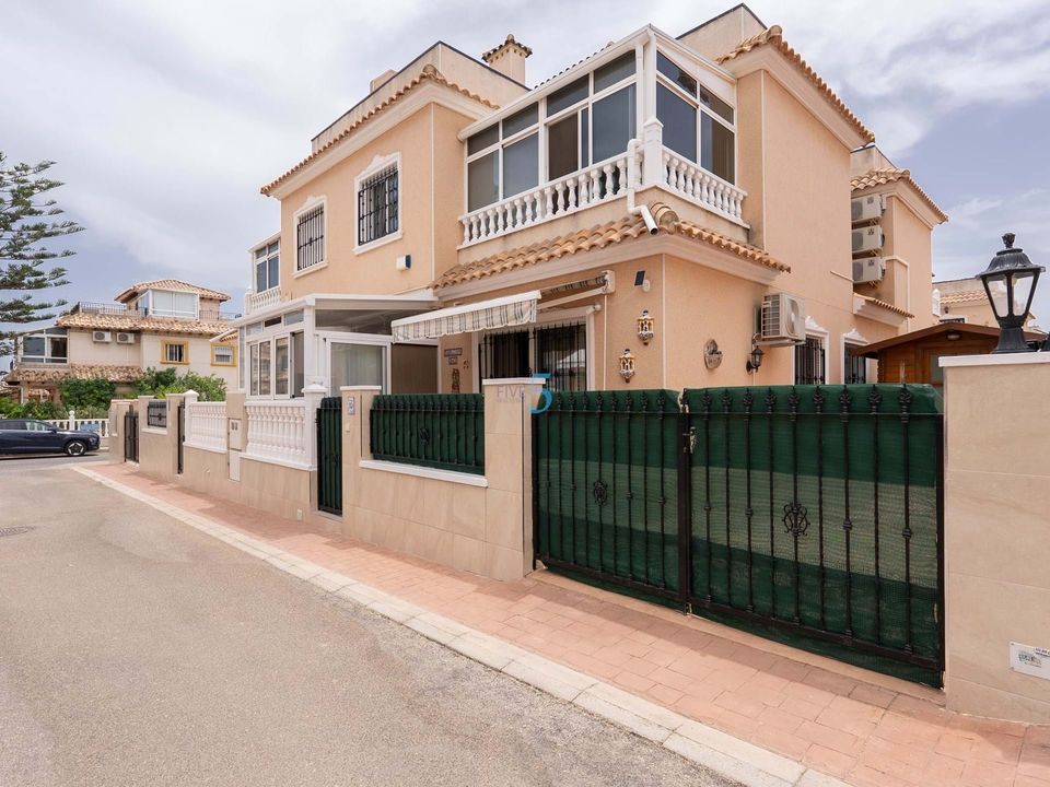 Byhus i La Zenia, Alicante - foto 1