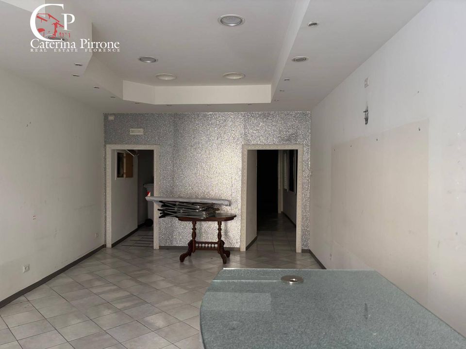 L'establiment comercial a San Casciano in Val di Pesa, Florence - foto 1