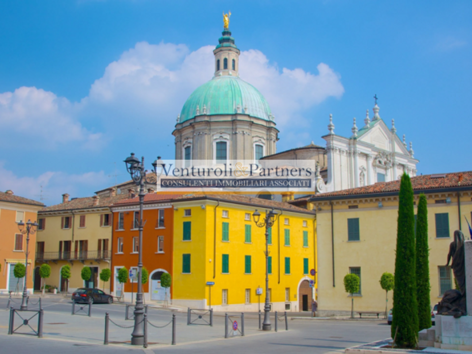Erhvervsejendom i Lonato del Garda, Brescia - foto 2
