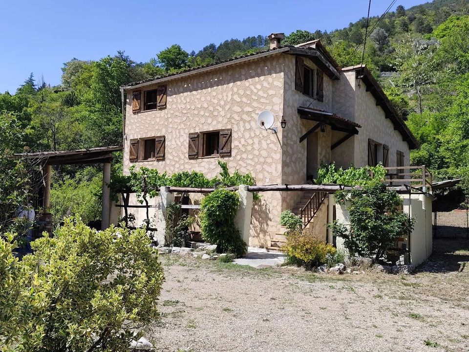 Villa i Puget-Théniers, Alpes-Maritimes - foto 1