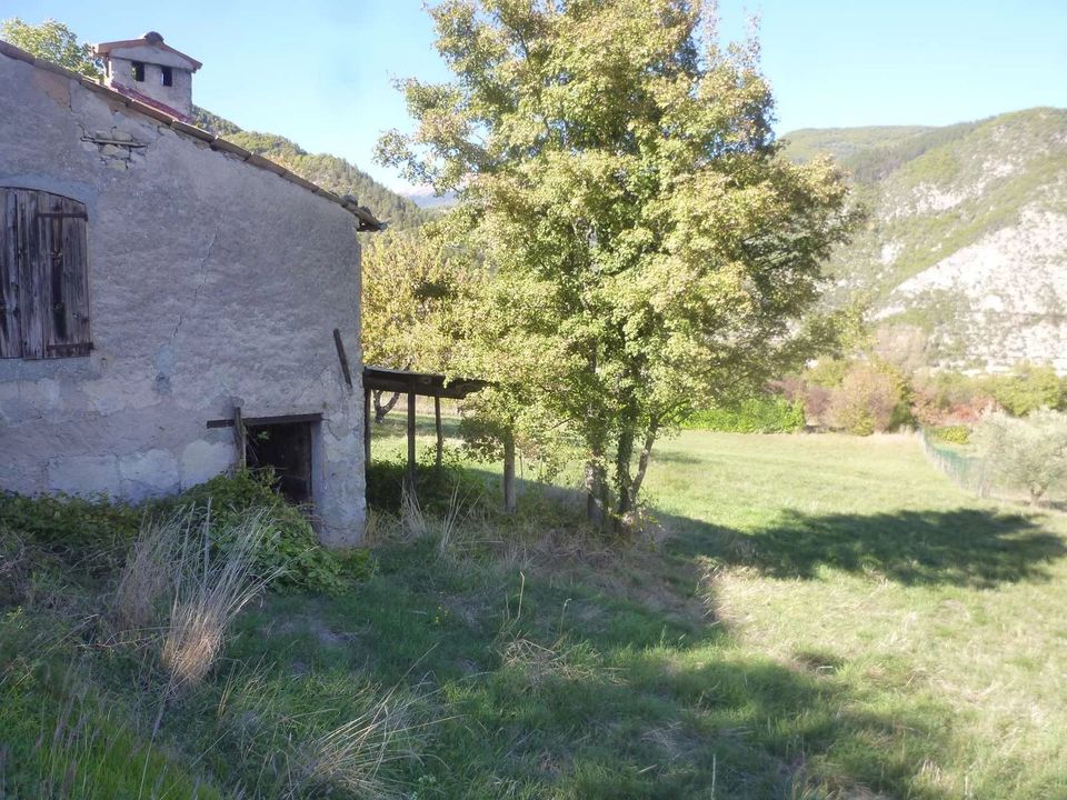 Villa en Entrevaux, Alpes-de-Haute-Provence - foto 3