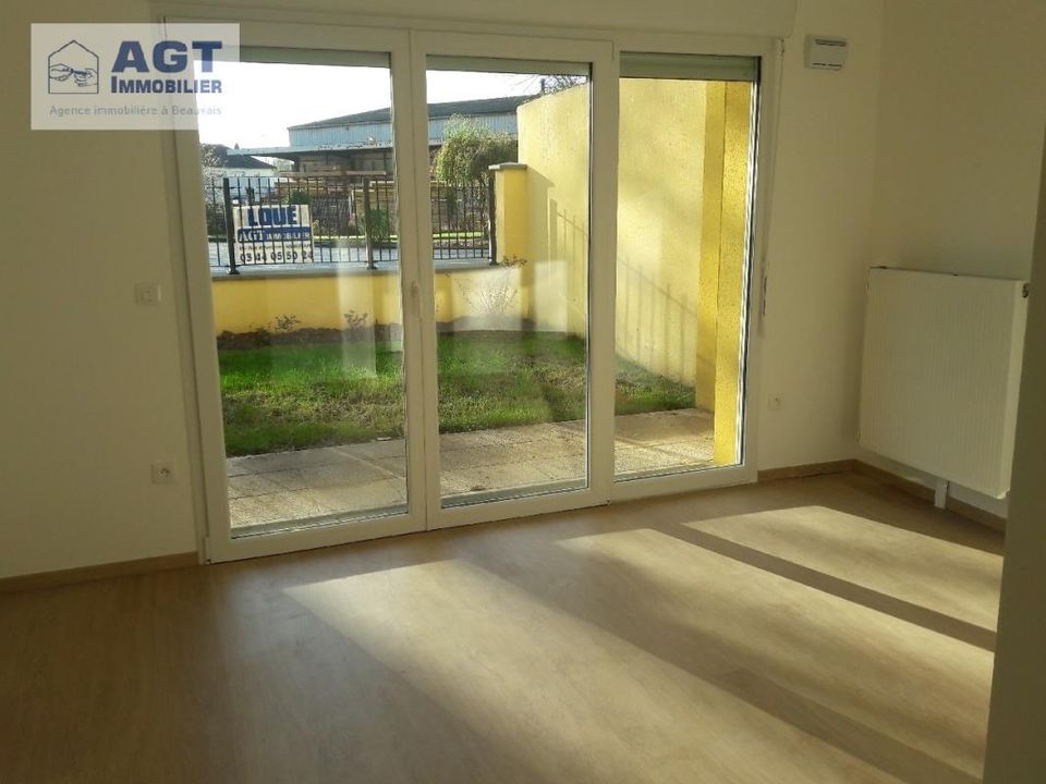 Apartment in Beauvais, Oise - photo 4