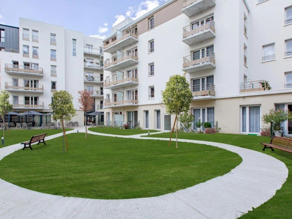 Erhvervsejendom i Orleans, Loiret - foto 1