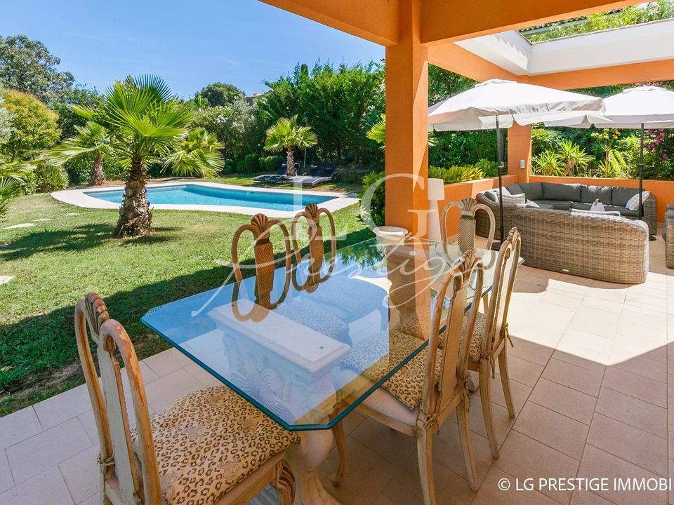 Villa i Mandelieu-la-Napoule, Alpes-Maritimes - foto 1