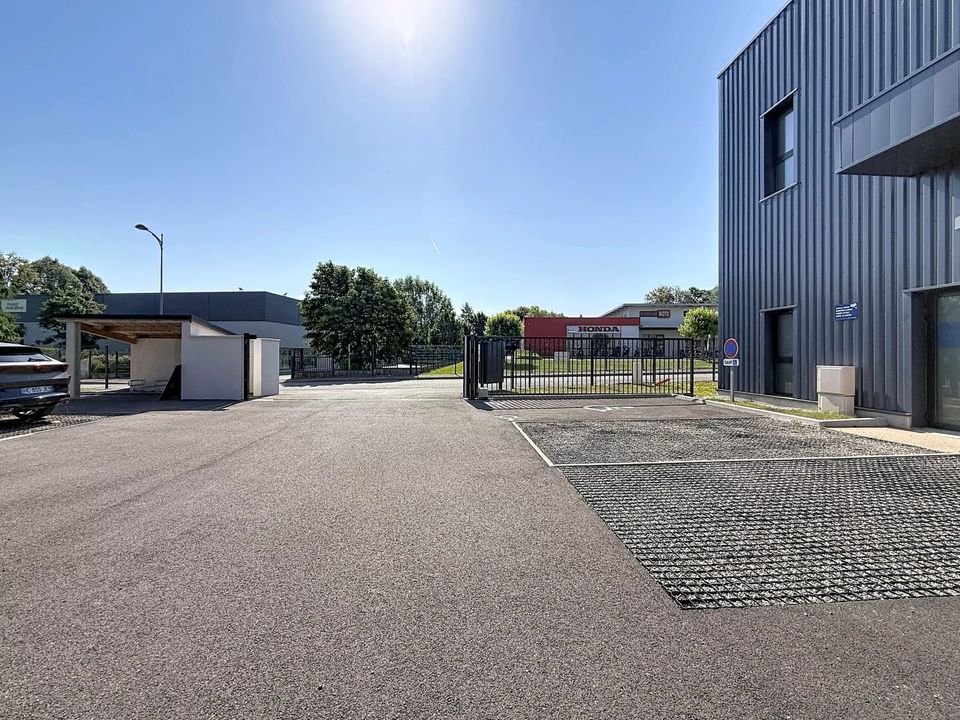 Erhvervsejendom i Bourgoin-Jallieu, Isere - foto 3