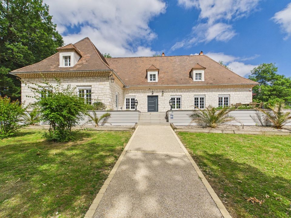 Villa en Villeneuve-sur-Lot, Lot-et-Garonne - foto 1