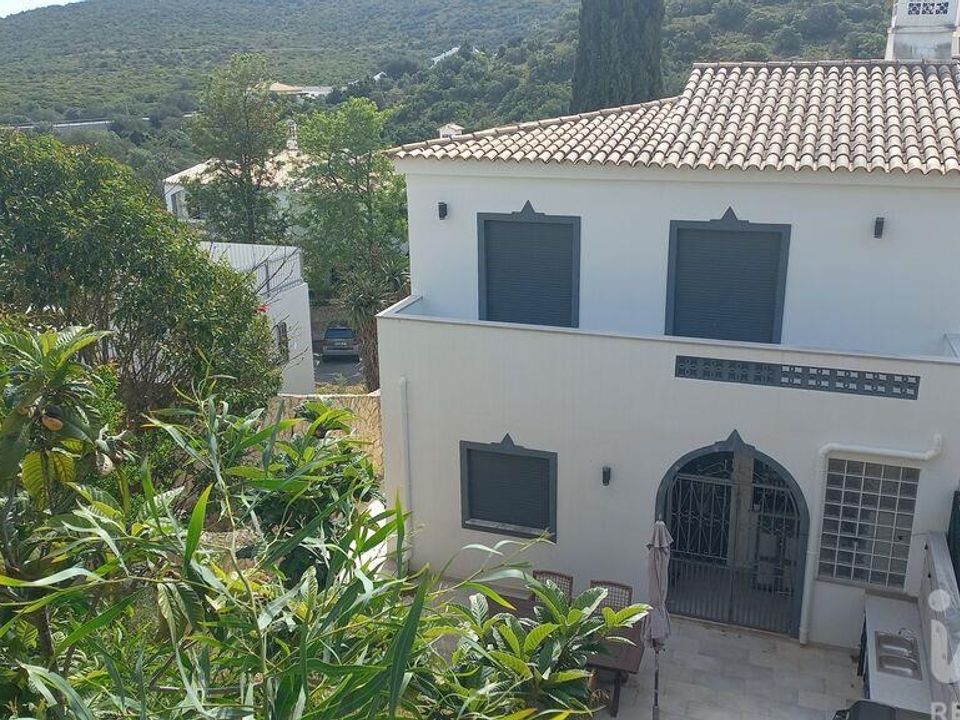 Casa adossada a Loule, Faro - foto 1