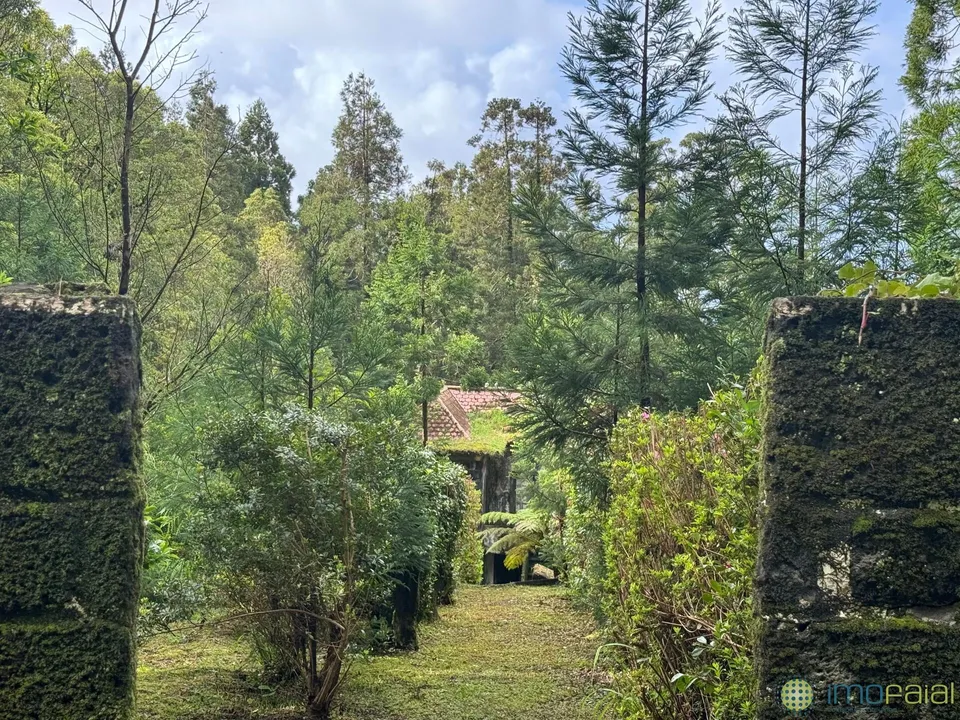 Byhus i Horta, Faial - foto 1