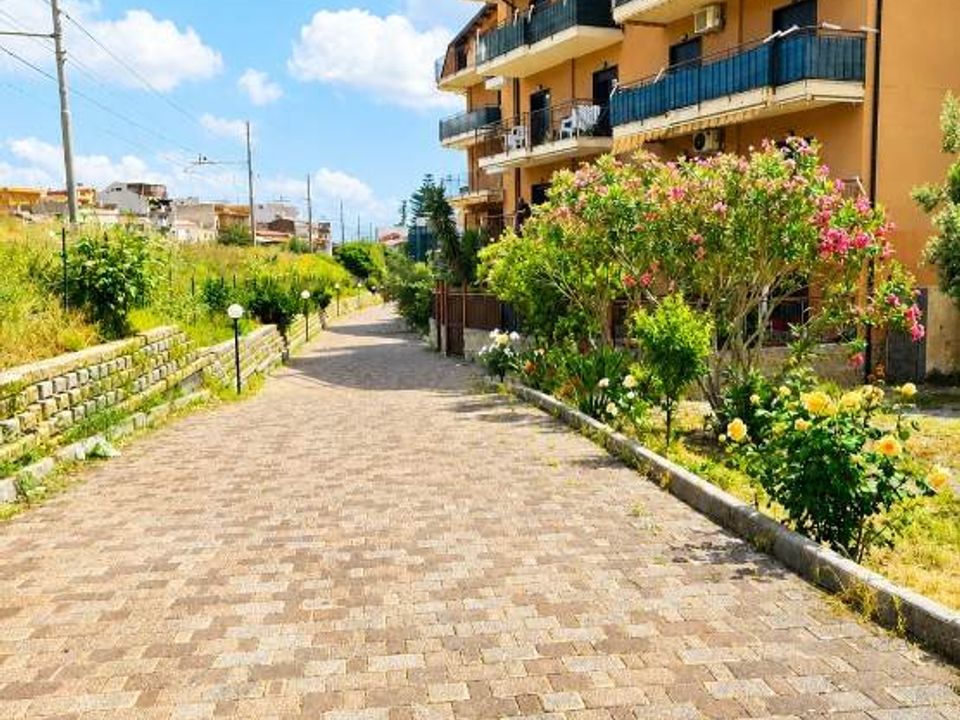 Lejlighed i Roccalumera, Messina - foto 1