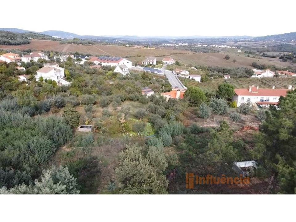 Helårsgrund i Dominguizo, Castelo Branco - foto 3