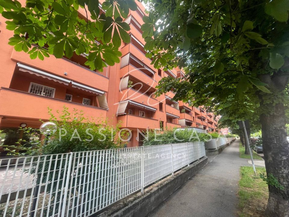 L'establiment comercial a Segrate, Milan - foto 1