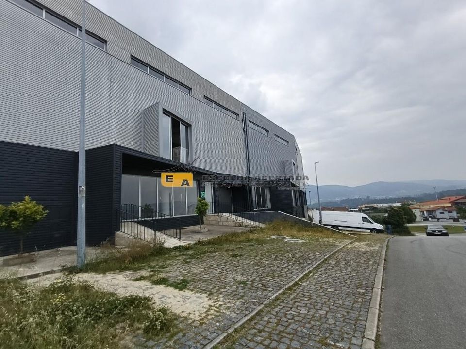 Erhvervsejendom i Santo Tirso, Porto - foto 5
