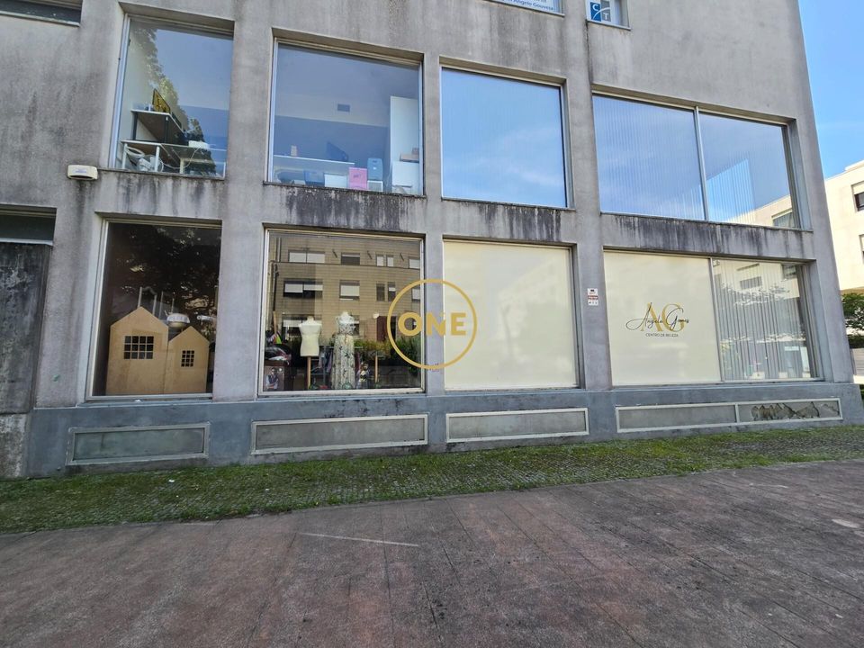 Erhvervsejendom i Santo Tirso, Porto - foto 5