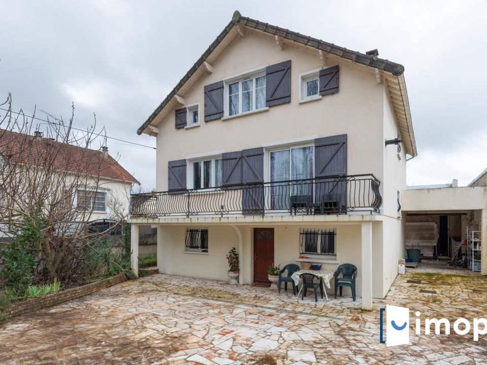 Villa i Dammarie-lès-Lys, Seine-et-Marne - foto 1