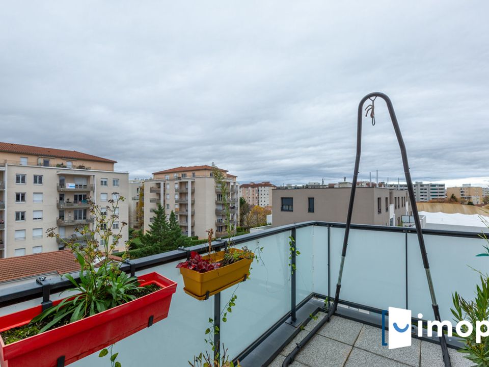 Lejlighed i Villeurbanne, Rhone - foto 1