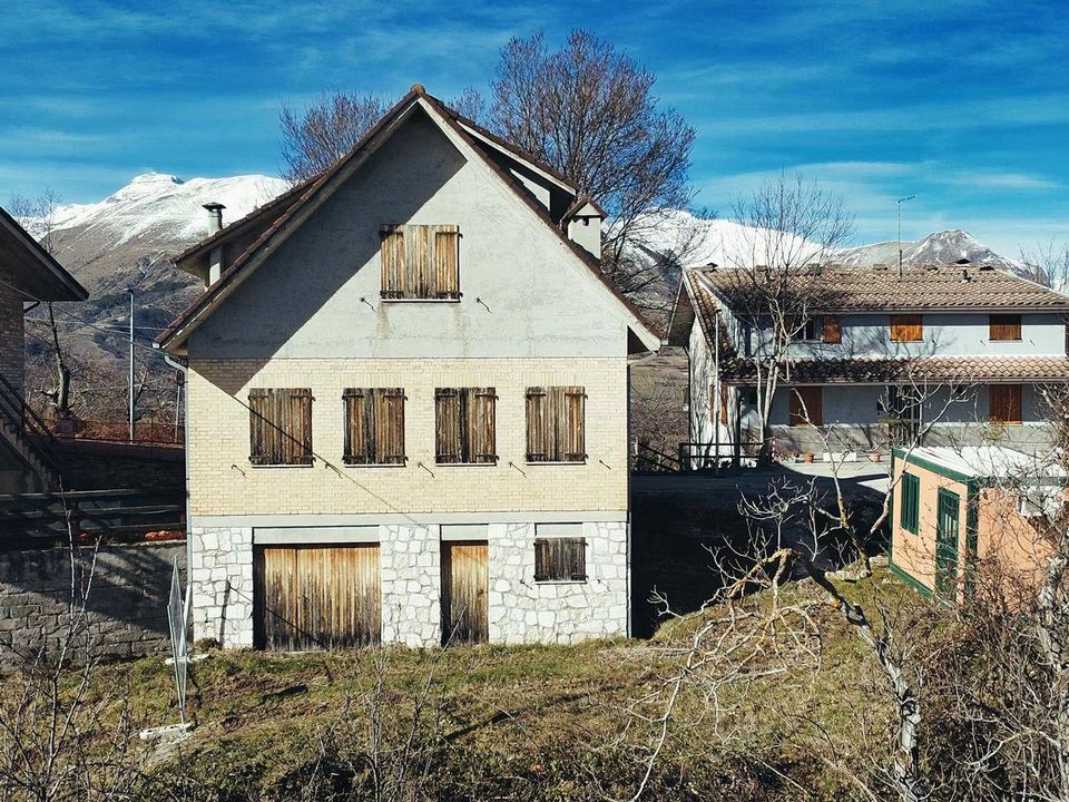 Herregård i Montemonaco, Ascoli Piceno - bilde 1