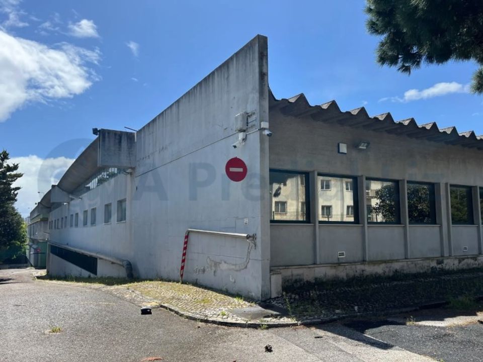 Erhvervsejendom i Carnaxide, Lisbon - foto 2