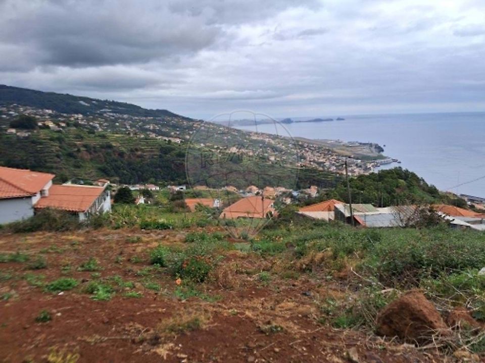 Helårsgrund i Santa Cruz, Madeira - foto 1