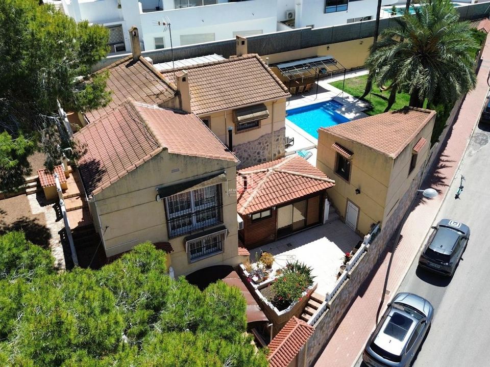 Villa i Los Balcones, Alicante - foto 1