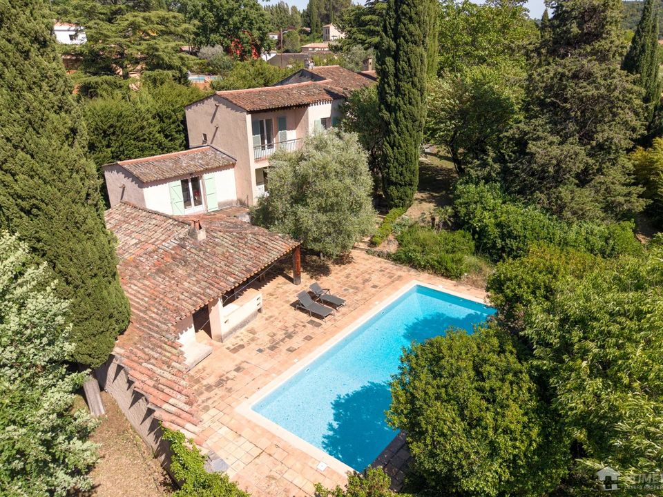 Villa i Auribeau-sur-Siagne, Alpes-Maritimes - foto 1