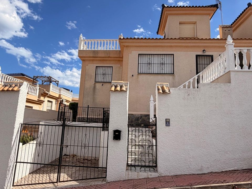 Casa adossada a Algorfa, Alicante - foto 1