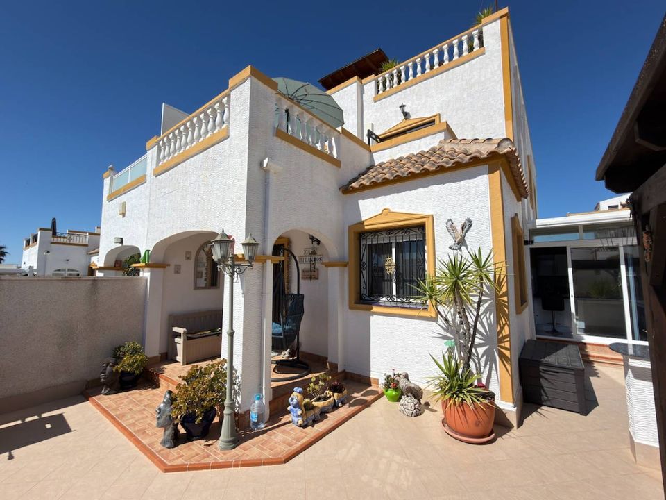 Villa i Entre Naranjos, Alicante - foto 1