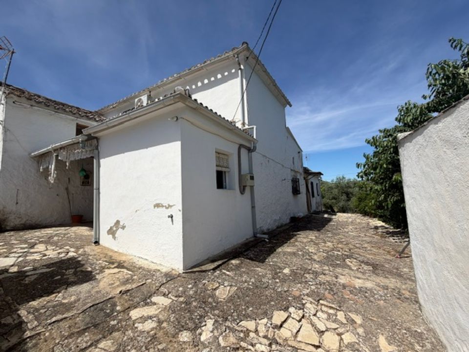 Landejendom i Iznajar, Cordoba - foto 1