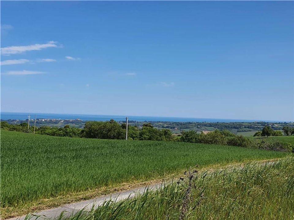 Helårsgrund i Lapedona, Fermo - foto 1