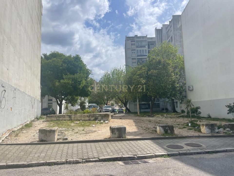 Helårsgrund i Setubal, Setubal - foto 1