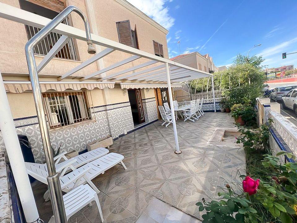 Byhus i Santa Pola, Alicante - foto 1