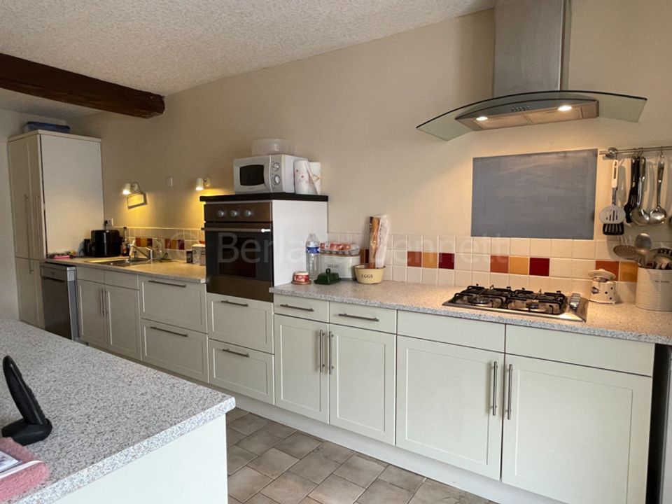 Landejendom i Chef-Boutonne, Deux-Sevres - foto 3