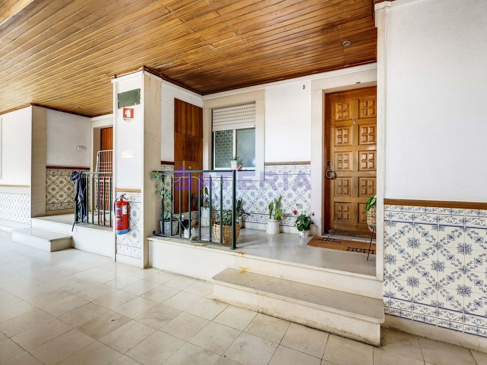 Lejlighed i Loures, Lisbon - foto 1