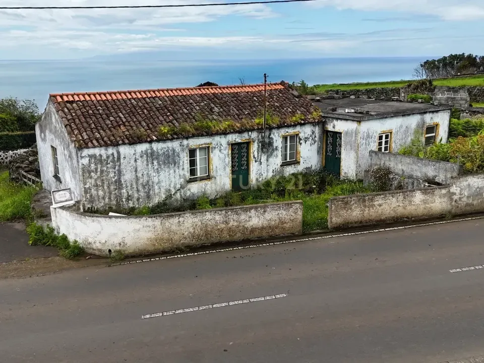 Villa i Angra do Heroismo, Terceira - foto 1