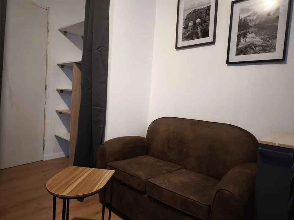 Studio in Angers, Maine-et-Loire - photo 4