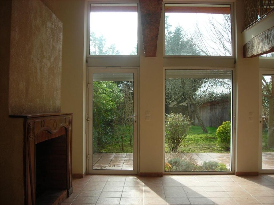 Villa em Frouzins, Haute-Garonne - foto 1