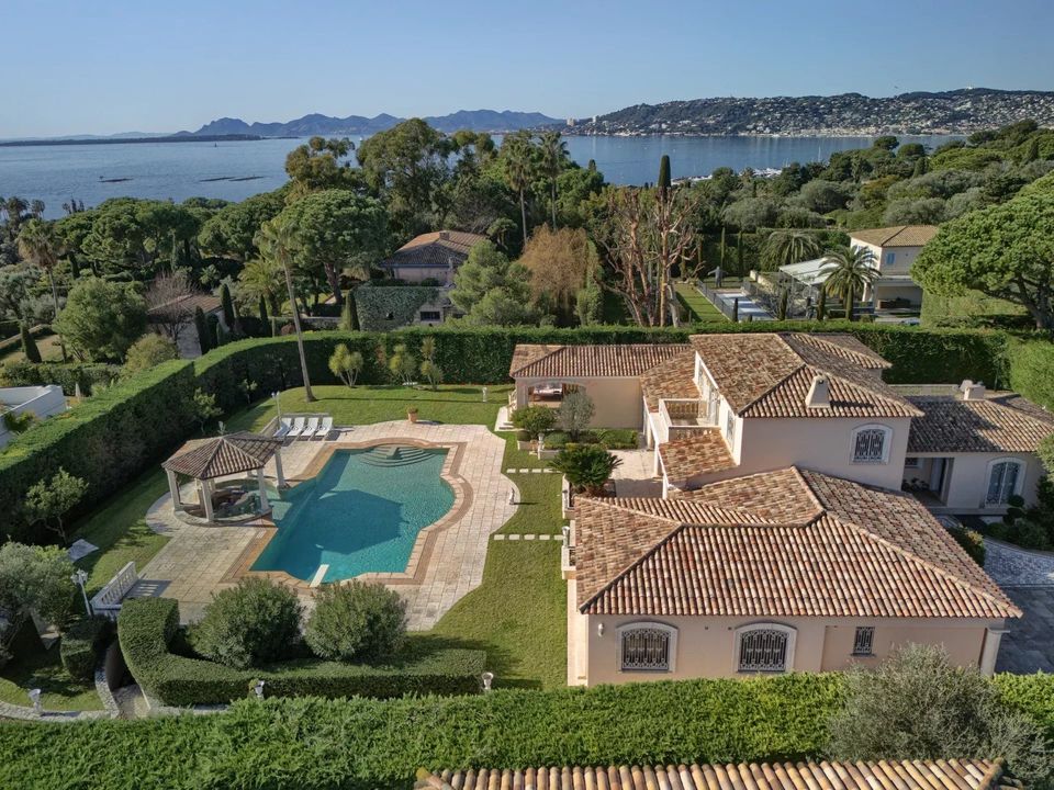 Villa i Antibes, Alpes-Maritimes - foto 1