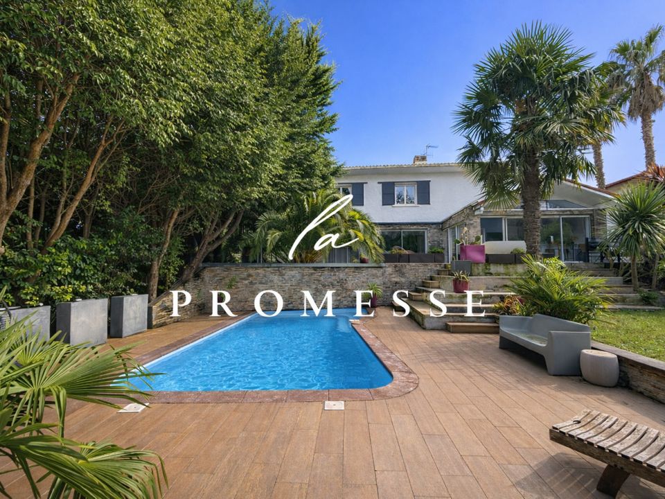Villa i Biarritz, Pyrenees-Atlantiques - foto 1