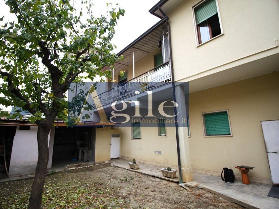 Villa em Monteprandone, Ascoli Piceno - foto 1
